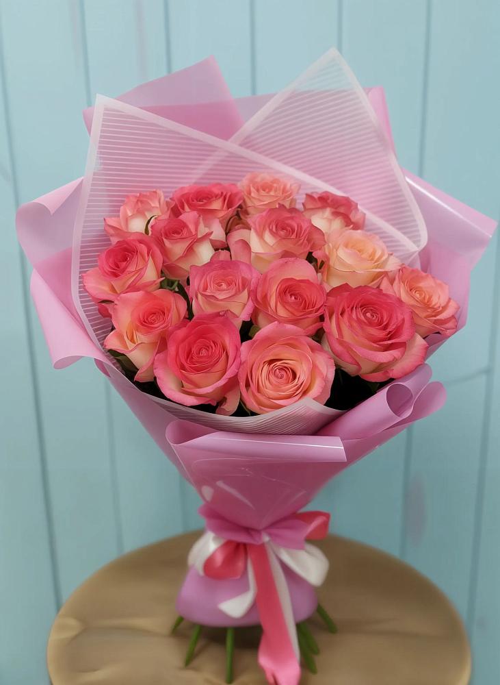 Букет 15 Розовых роз Равель в Дмитриеве