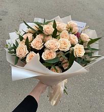 Букет Кремовые розы Латте в Дмитриеве