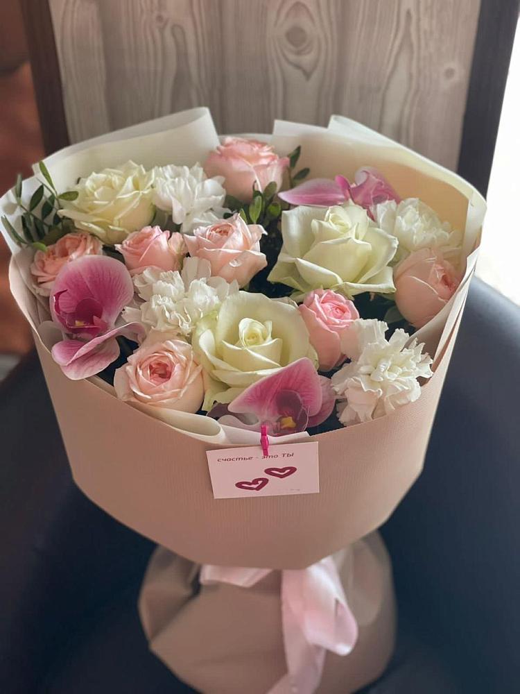 Букет цветов из: Орхидеи, Розы и Гвоздики в Дмитриеве