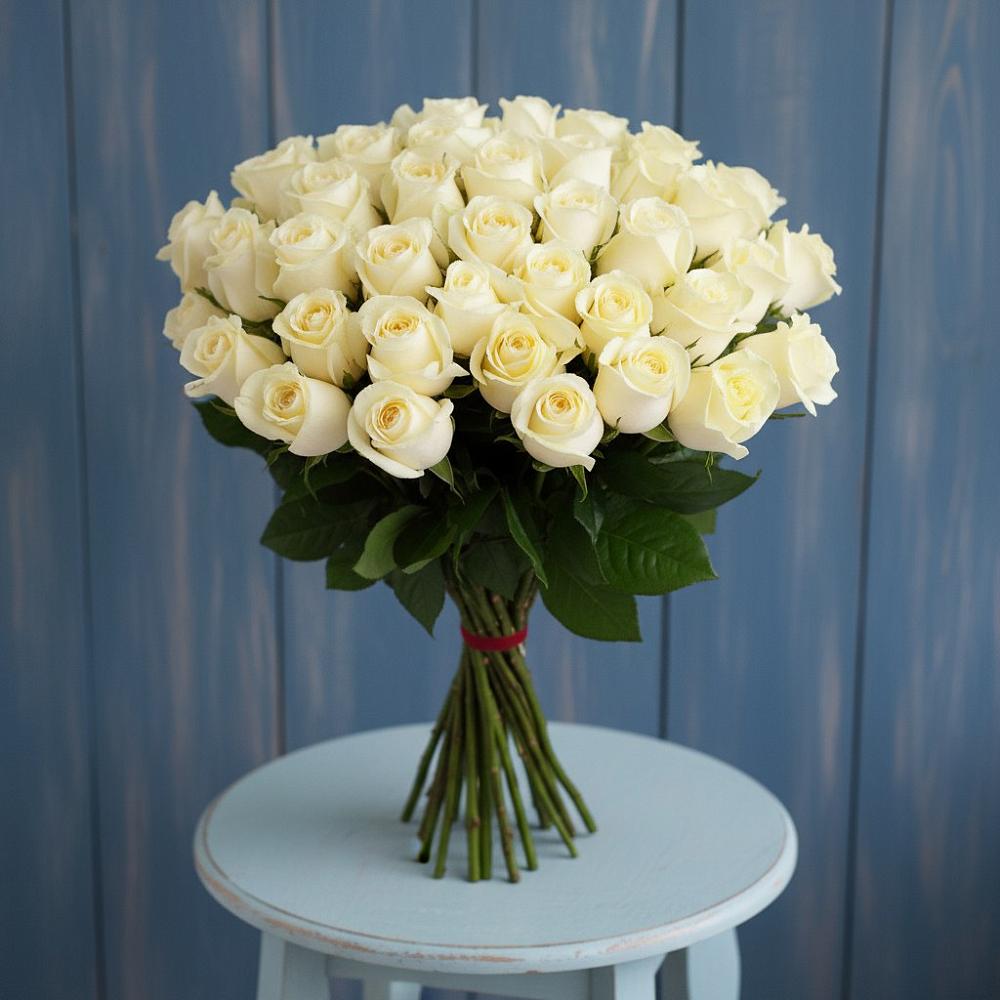 Букет 51 Белая роза Эдлесс Лав в Дмитриеве