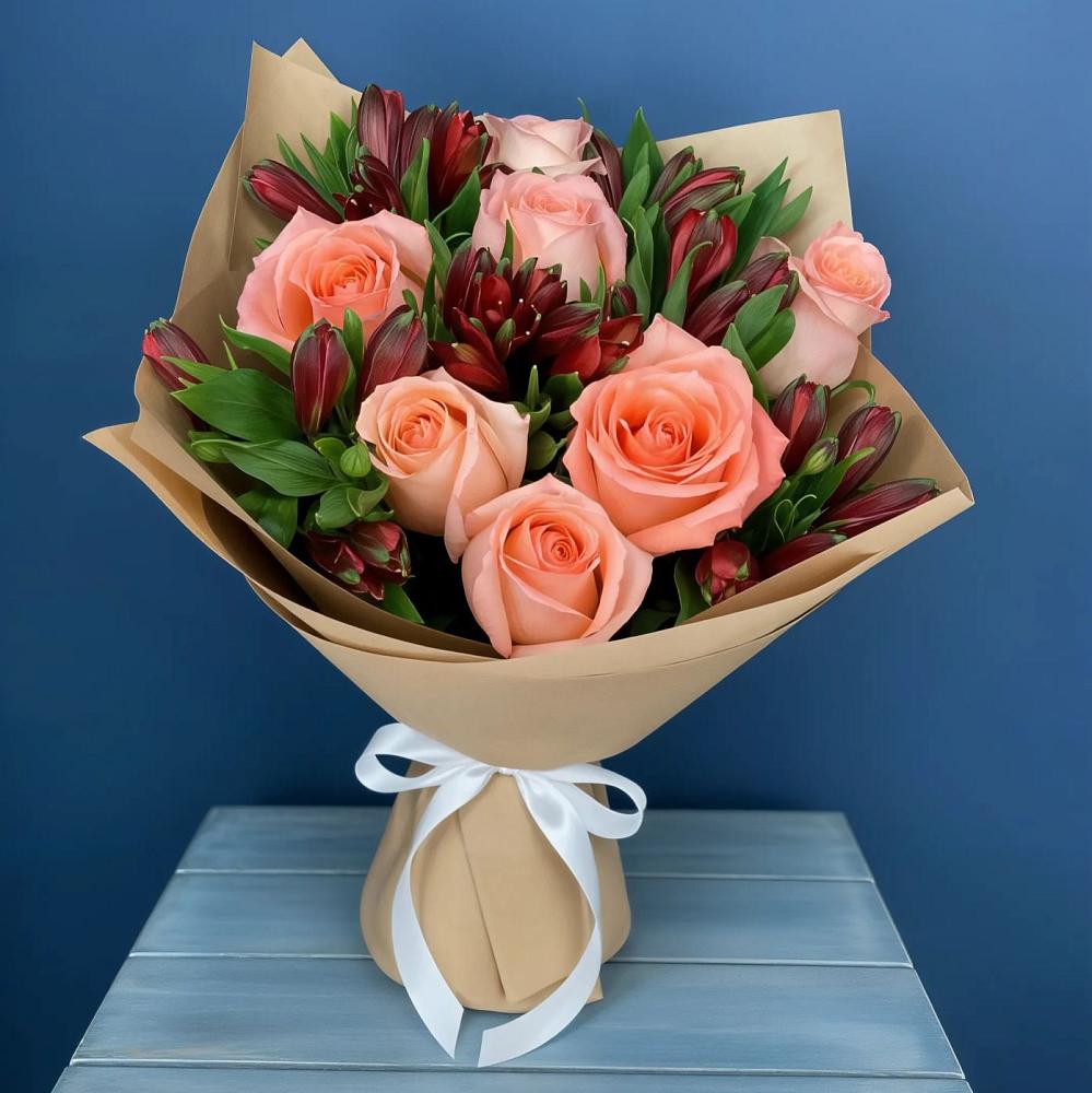 Букет цветов из: Розы и Альстромерии в Дмитриеве