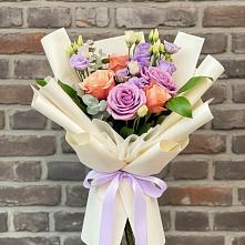 Букет цветов из:  Лизиантусы и Розы #REPLACE_PRED# Дмитриеве
