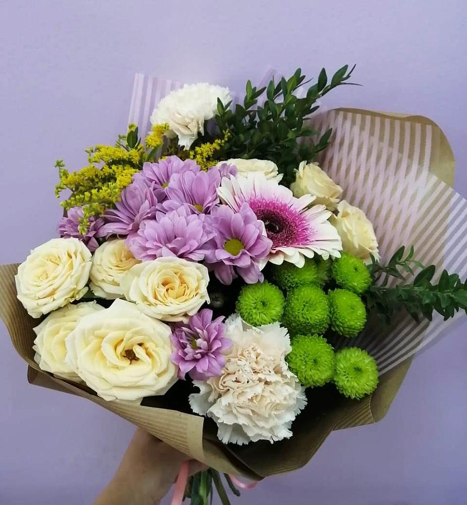 Букет цветов из: Хризантемы, Розы, Гвоздики и Герберы в Дмитриеве