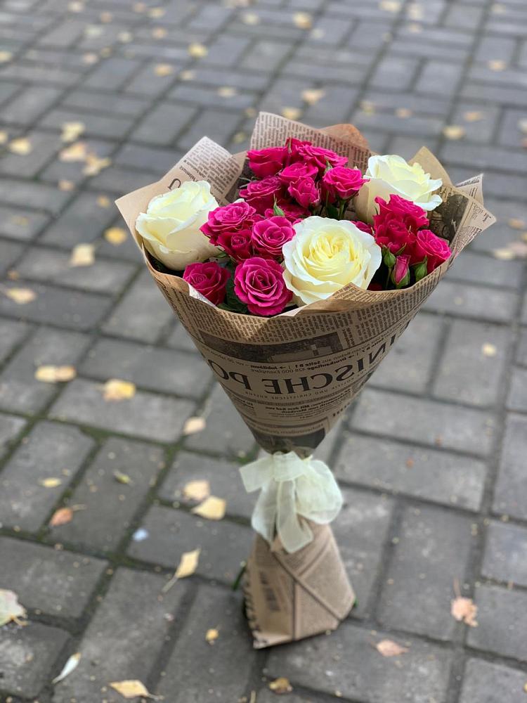 Букет цветов из: Розы в Дмитриеве