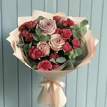 Букет цветов из:  Гвоздики и Розы в Дмитриеве